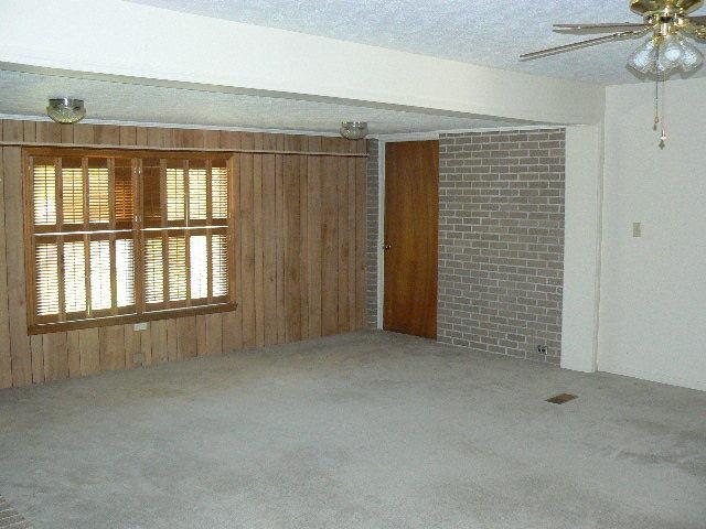 206 Melrose Dr, Lagrange, GA 30241 photo 3
