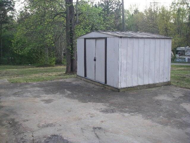 13 Black Rd, White, GA 30184 photo 3