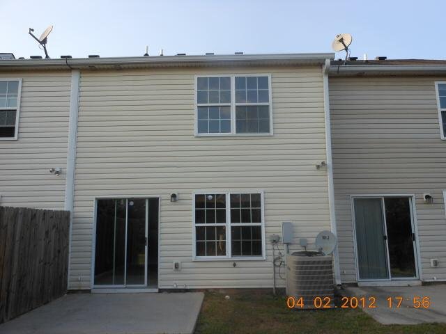 2185 Miranda Dr, Morrow, GA 30260 photo 2