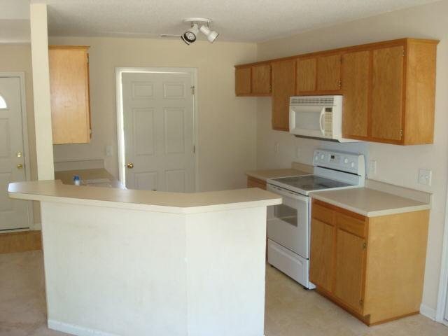 190 Walker Dr, Guyton, GA 31312 photo 8