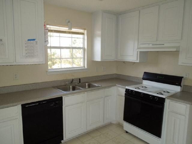 7009 Biscayne Blvd, Rex, GA 30273 photo 4