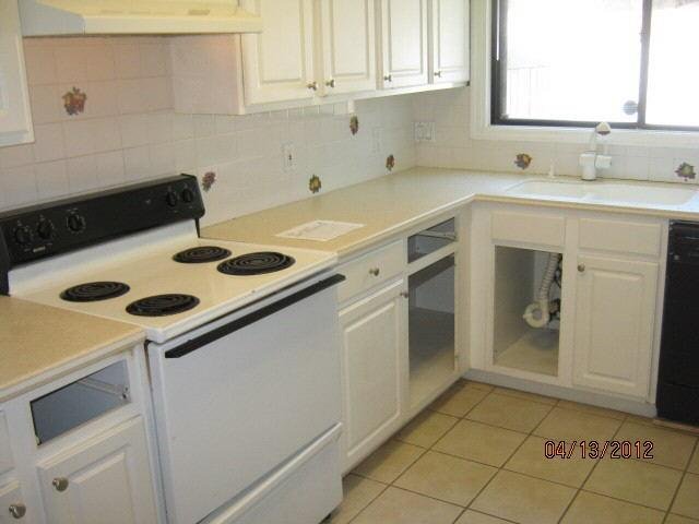 47 Willowick Ct, Lithonia, GA 30038 photo 9