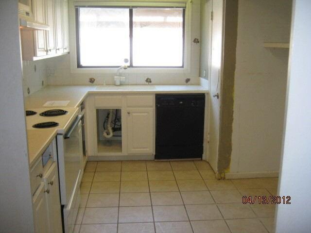 47 Willowick Ct, Lithonia, GA 30038 photo 8