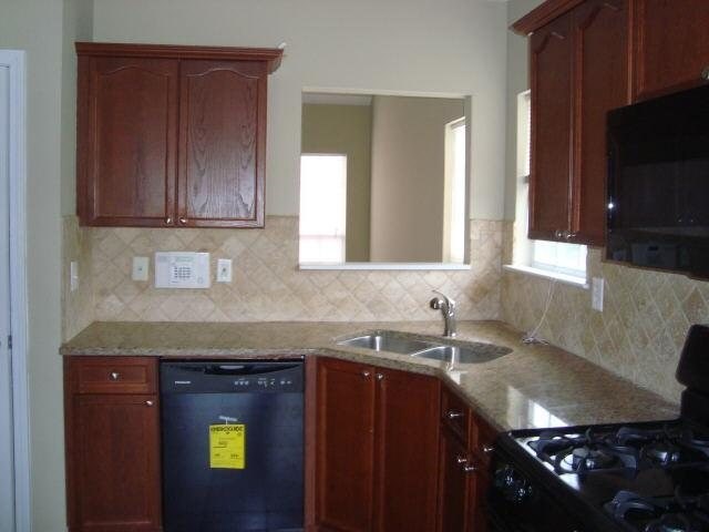 505 Lifford Ct, Hampton, GA 30228 photo 3