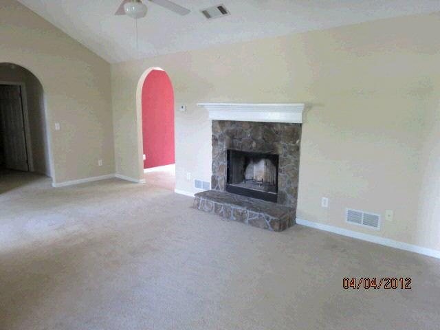 524 Arcadia Ct, Monroe, GA 30656 photo 6
