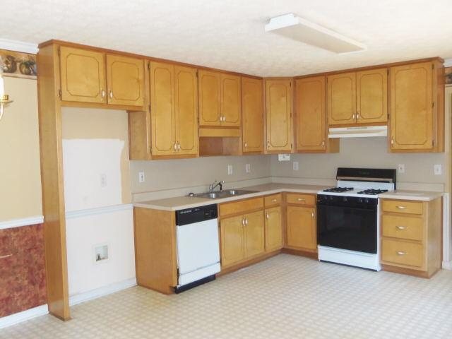 35 Windsong Dr, Covington, GA 30016 photo 2