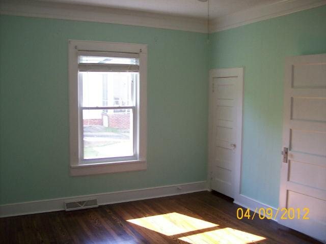 4 S 3rd St, Lindale, GA 30147 photo 8