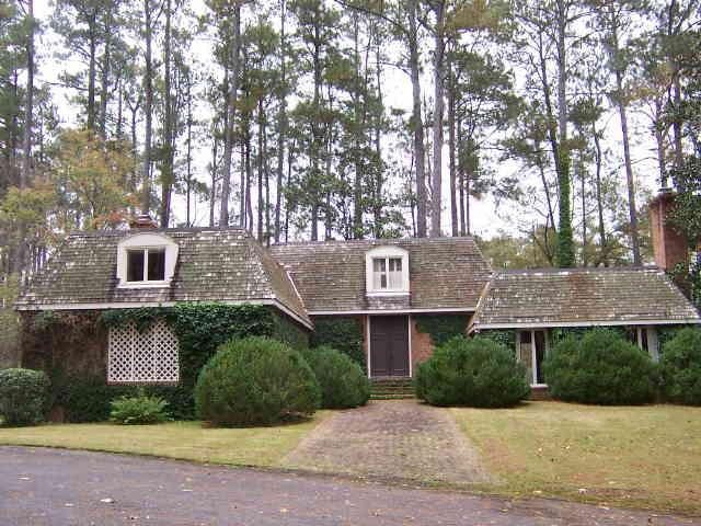 100 Lakeshore Dr, Lagrange, GA 30240 photo 1
