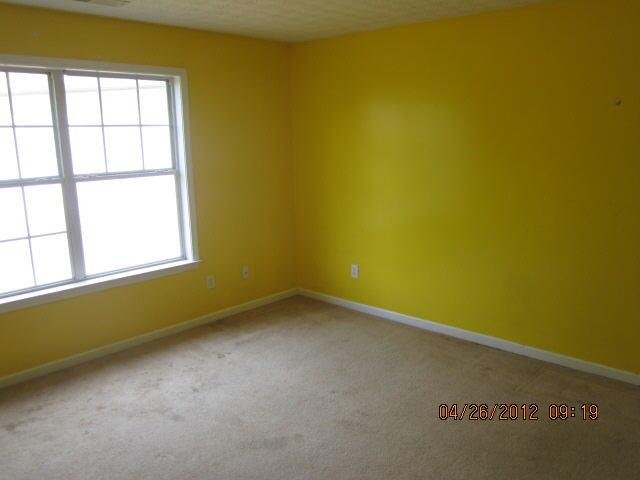 6787 Oakleigh Ct, Rex, GA 30273 photo 8