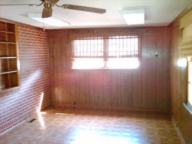 106 Bonaventure Dr, Lagrange, GA 30241 photo 4