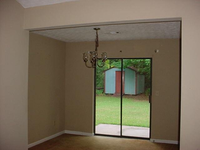 5602 Phillips Dr, Morrow, GA 30260 photo 3