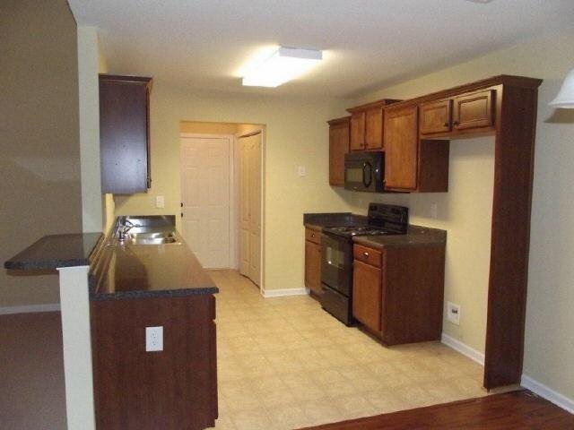 85 Michael Ryan Dr, Covington, GA 30014 photo 4