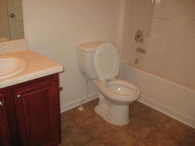 70 Silver Willow Walk, Covington, GA 30016 photo 9
