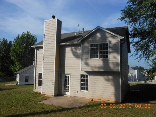 6484 Pine Grove Ct, Morrow, GA 30260 photo 2