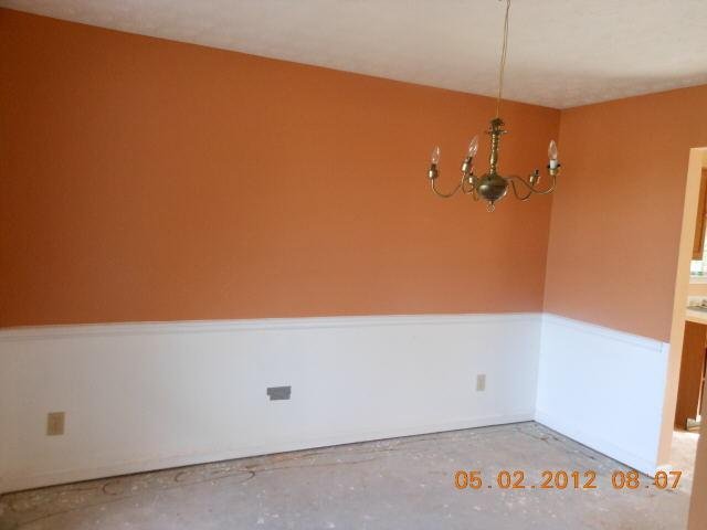 6484 Pine Grove Ct, Morrow, GA 30260 photo 4