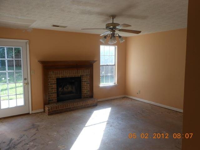 6484 Pine Grove Ct, Morrow, GA 30260 photo 6