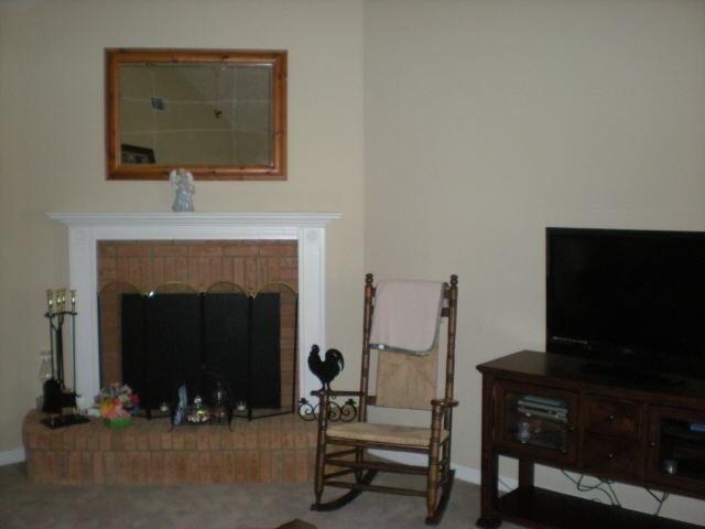 195 Chestnut Dr, Covington, GA 30016 photo 3