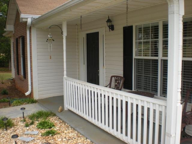 195 Chestnut Dr, Covington, GA 30016 photo 2