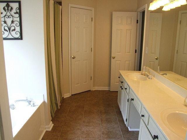 450 Leasingham Way, Duluth, GA 30097 photo 10