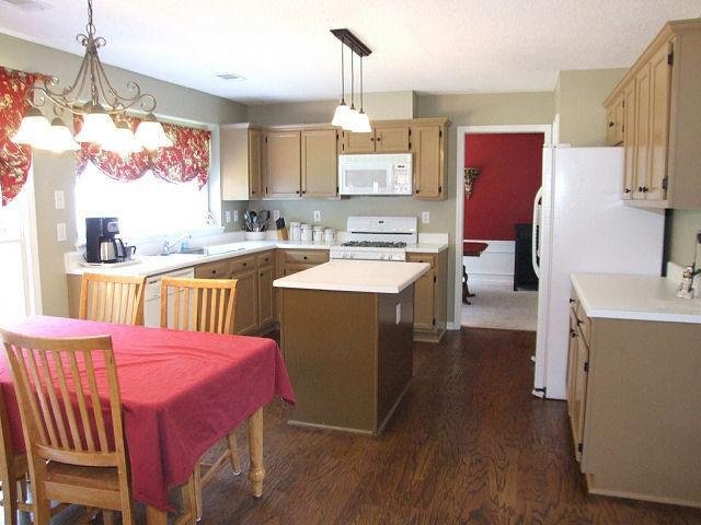 450 Leasingham Way, Duluth, GA 30097 photo 5