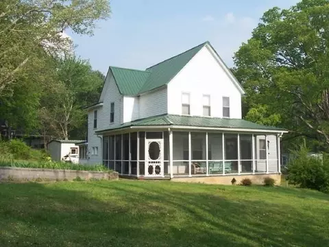 118 1st Ave E, Fruithurst, AL 36262 photo 1