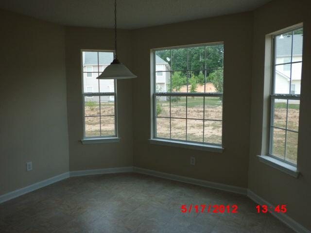 405 Othello Dr, Hampton, GA 30228 photo 4