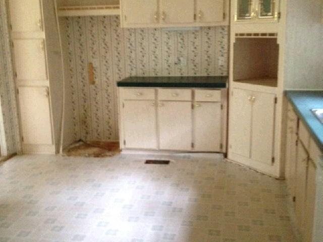 381 Pine Wood Ln, Cornelia, GA 30531 photo 2
