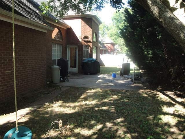 110 St Marlo Dr, Centerville, GA 31028 photo 10