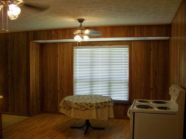 218 Almond Rd, Lagrange, GA 30240 photo 3