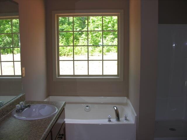 115 Red Oak Dr, Barnesville, GA 30204 photo 9