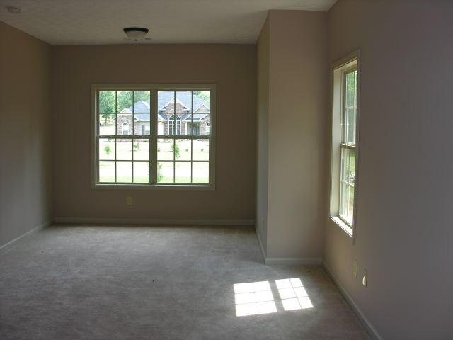 115 Red Oak Dr, Barnesville, GA 30204 photo 8
