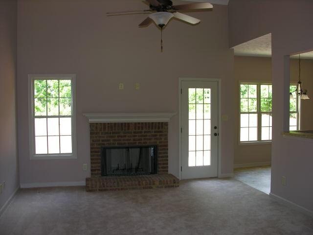 115 Red Oak Dr, Barnesville, GA 30204 photo 2