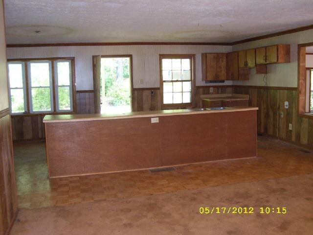 303 Robert Taylor Rd, Lagrange, GA 30240 photo 9