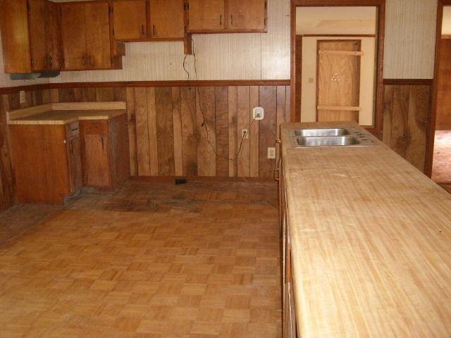 303 Robert Taylor Rd, Lagrange, GA 30240 photo 3