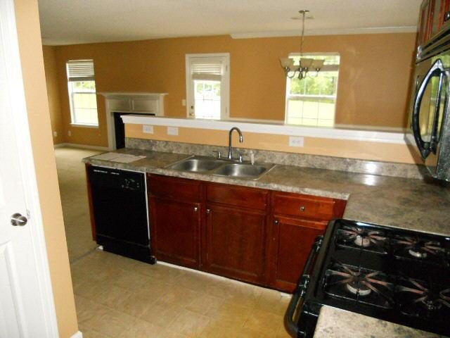 465 Barshay Dr, Covington, GA 30016 photo 9