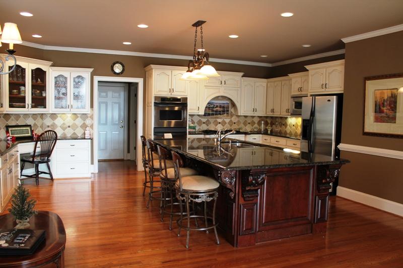 7615 Stratton Pt, Suwanee, GA 30024 photo 4