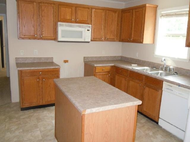 561 Spring Rd, Concord, GA 30206 photo 4