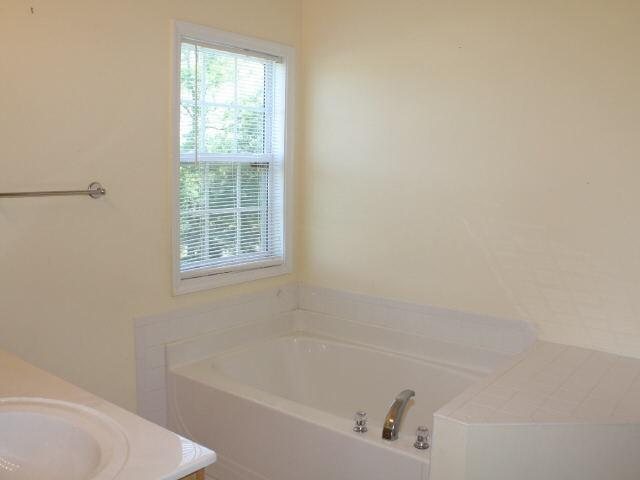 202 Lake Shore Ct, Lagrange, GA 30241 photo 9