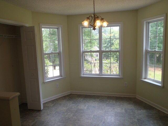 148 Manor Pl, Commerce, GA 30530 photo 4