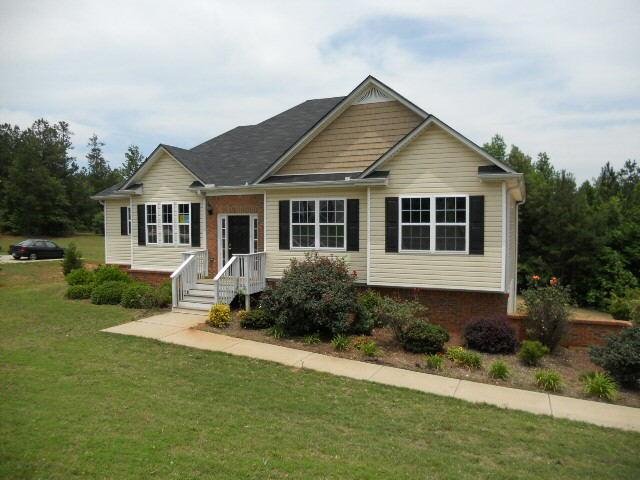 155 Rivercrest Ln, Covington, GA 30016 photo 1