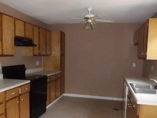 480 Old Griffin Rd, Hampton, GA 30228 photo 7