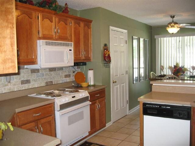 206 Shane Cir, Perry, GA 31069 photo 12
