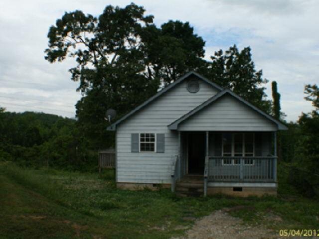 111 Cherry Hill Ln, Toccoa, GA 30577 photo 1