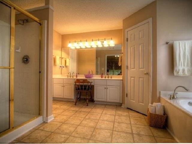 10770 Glenbarr Dr, Duluth, GA 30097 photo 16