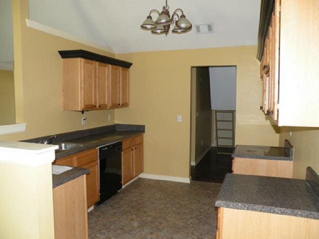 341 Kaleb Ct, Mcdonough, GA 30253 photo 3