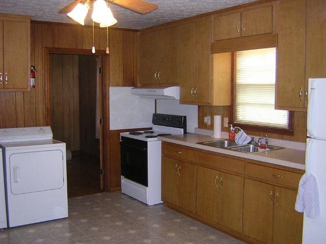 330 Clark Cir, Hull, GA 30646 photo 14