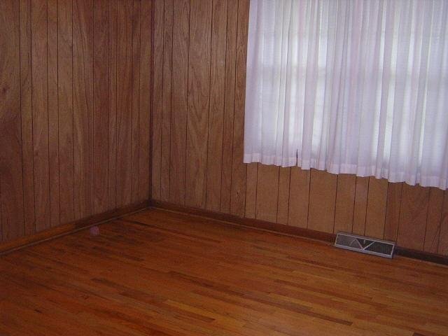 330 Clark Cir, Hull, GA 30646 photo 3