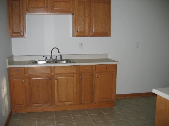 130 Wexford Dr, Lagrange, GA 30241 photo 3