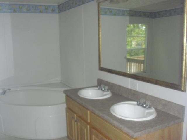 280 Helen Rd, Covington, GA 30016 photo 6