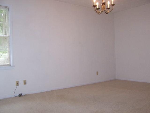 705 Camellia Dr, Lagrange, GA 30240 photo 9